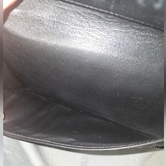 EUC - Authentic Louis Vuitton Unisex Taiga Leather Black Long Zippered Wallet - Picture 10 of 11